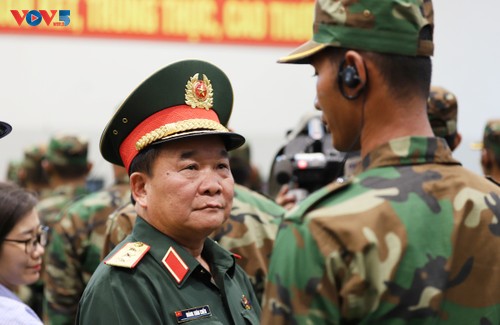 Bộ Quốc phòng gặp mặt quân nhân của 4 đoàn quân đội nước ngoài tham gia diễu binh - ảnh 7