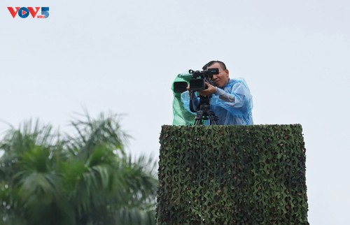 Khoảnh khắc phía sau ống kính: Nhà báo và 80 năm Quốc khánh - ảnh 14