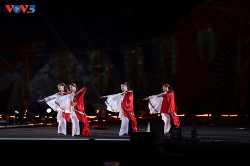 Lễ hội Văn hóa Thế giới lần thứ nhất rực rỡ khai màn tại Hà Nội - ảnh 16