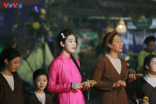 Giai điệu vượt thời gian: Hát Xẩm kết nối cội nguồn và bạn bè năm châu - ảnh 4