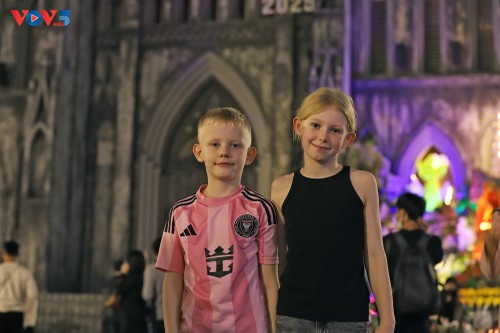 Lung linh Giáng sinh Hà Nội  - ảnh 18