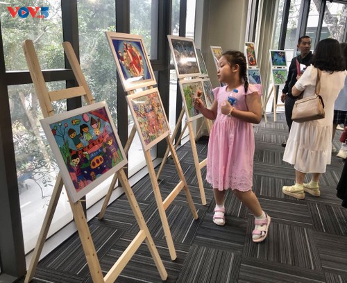 Trao giải và triển lãm tranh cuộc thi Đan Mạch trong Mắt em 2024 – Những Ý tưởng Xanh - ảnh 3