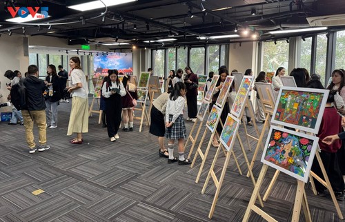 Trao giải và triển lãm tranh cuộc thi Đan Mạch trong Mắt em 2024 – Những Ý tưởng Xanh - ảnh 1