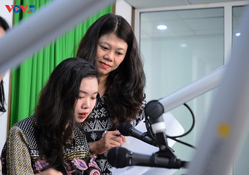 Phát thanh đối ngoại với ngày hội thống nhất non sông - ảnh 5