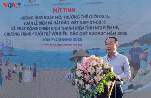 Hoạt động ghi dấu chân xanh để biển sạch nhựa tại Huế - ảnh 2