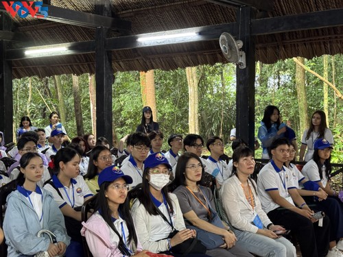 Trại sinh kiều bào Trại hè 2025: nghẹn ngào, tự hào khi “chạm vào” lịch sử dân tộc - ảnh 10