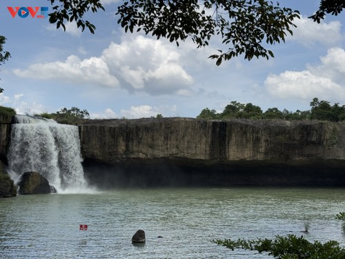  Đoàn Trại hè Việt Nam 2025 trao 70 triệu đồng hỗ trợ hộ nghèo buôn Tuôr B, xã Ea Na, tỉnh Đắk Lắk - ảnh 12