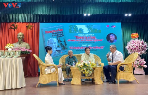 Sách “Kể chuyện Phi công Bảy và Đồng đội” phiên bản tiếng Nga - ảnh 2