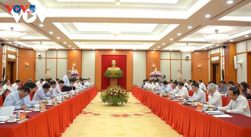 Bộ Chính trị cho ý kiến về công tác chuẩn bị Đại hội Đảng bộ Chính phủ - ảnh 1