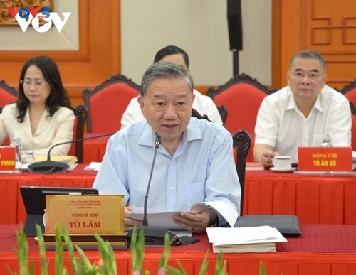 Bộ Chính trị cho ý kiến về công tác chuẩn bị Đại hội Đảng bộ Chính phủ - ảnh 2