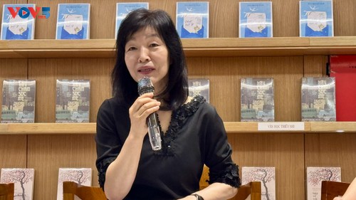 Nhà văn Shin Kyung Sook - Khi văn chương chạm tới trái tim - ảnh 2