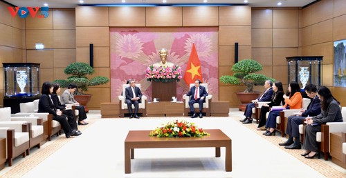 Chủ tịch Quốc hội Trần Thanh Mẫn tiếp Đại sứ các nước đến chào từ biệt - ảnh 3