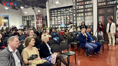 Nhà văn Đan Mạch Thomas Bo Pedersen và tình yêu hơn 40 năm với Việt Nam - ảnh 2