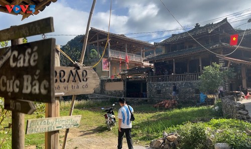 Pioneer of community-based tourism in Lo Lo Chai village - ảnh 3
