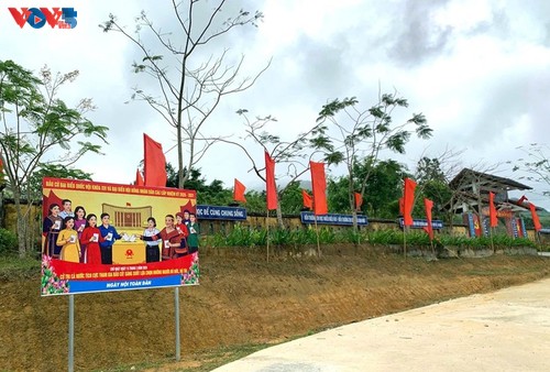 Election Day brings festival atmosphere nationwide  - ảnh 8