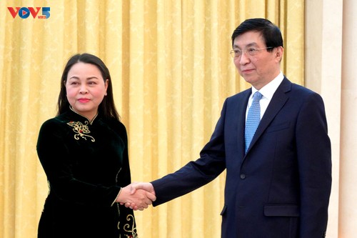 Đoàn đại biểu cấp cao Mặt trận Tổ quốc Việt Nam thăm và làm việc tại Bắc Kinh  - ảnh 2