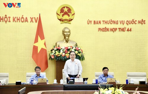 Concluye 44.ª reunión del Comité Permanente de la Asamblea Nacional de Vietnam - ảnh 1