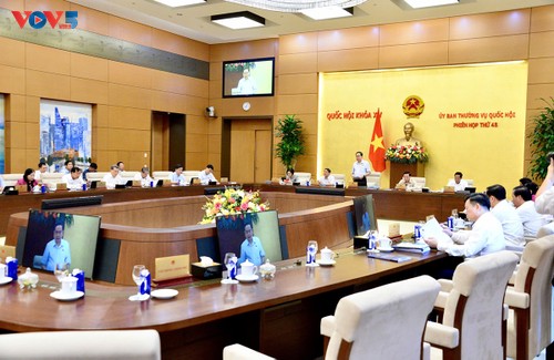 Inauguraran 48.ª Reunión del Comité Permanente de la Asamblea Nacional de Vietnam  - ảnh 1