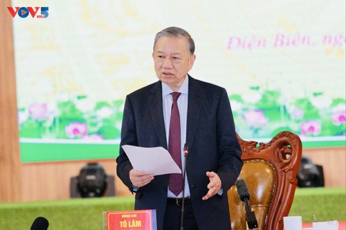 Piden convertir el espíritu de Dien Bien Phu en un motor de desarrollo de la provincia de Dien Bien - ảnh 2