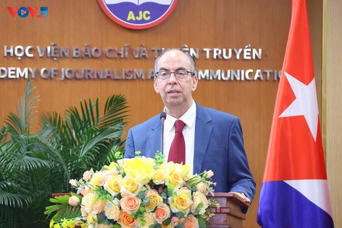 Vietnam-Cuba: renforcement de la coopération journalistique - ảnh 1