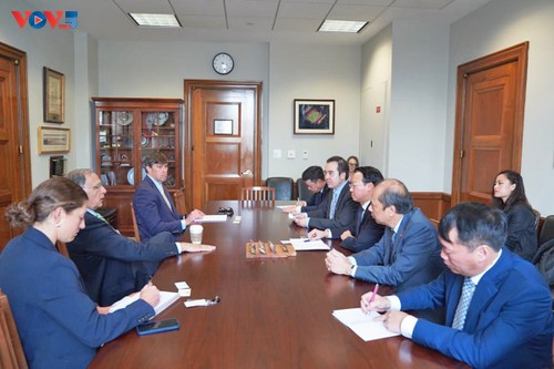 Le Vietnam et les États-Unis renforcent leur coopération agricole - ảnh 1