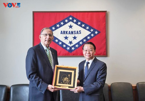 Le Vietnam et les États-Unis renforcent leur coopération agricole - ảnh 2