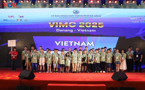 Plus de 500 élèves participent à la 25ᵉ édition du Concours international de mathématiques à Dà Nang - ảnh 2