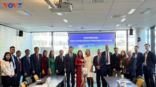 Renforcement de la coopération entre la province de Ninh Binh et la France - ảnh 1