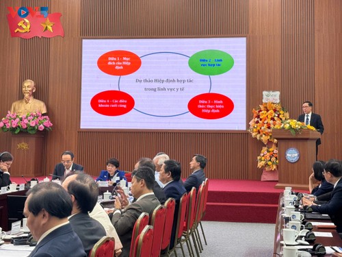 Renforcer la coopération franco-vietnamienne dans le domaine de la santé  - ảnh 5
