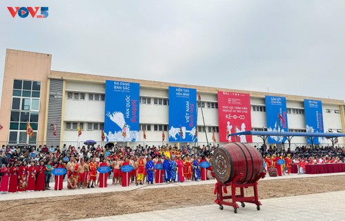 Le tir à la corde vietnamien célèbre dix ans d’inscription au patrimoine mondial - ảnh 1