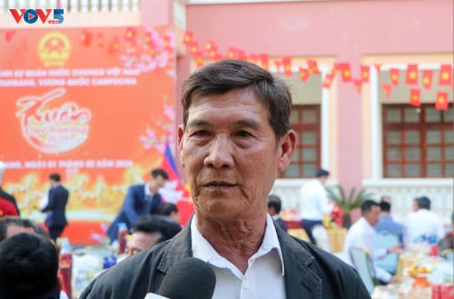 Le Têt vietnamien célébré par les communautés à l’étranger - ảnh 5