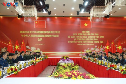 Échanges amicaux de défense frontalière Vietnam–Chine: un modèle emblématique de coopération - ảnh 1