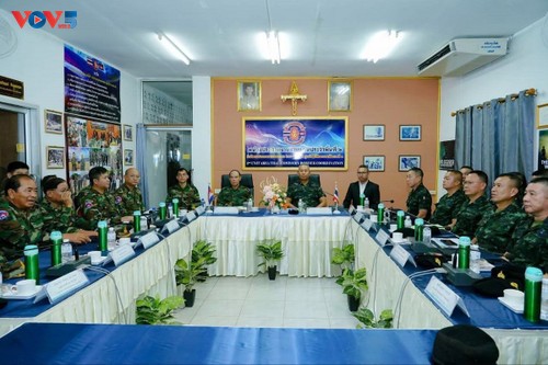 กองทัพไทยและกัมพูชาบรรลุข้อตกลงแก้ไขการปะทะในเขตชายแดน - ảnh 1