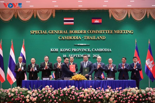 ไทยและกัมพูชาเห็นพ้องมาตรการรักษาสันติภาพอย่างยั่งยืนในเขตพรมแดน - ảnh 1