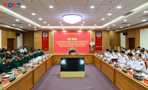 ตำรวจทางทะเลเวียดนามปฏิบัติมาตรการต่างๆเพื่อจัดการปัญหา IUU - ảnh 1