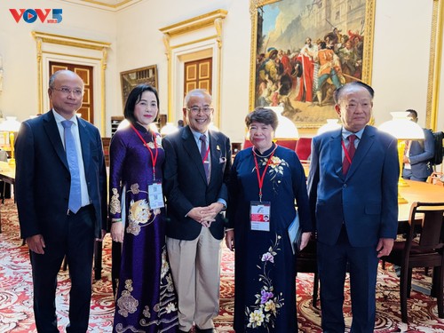 NA Vice Chairwoman holds bilateral meetings on APF-50 sidelines   - ảnh 2