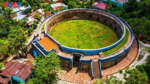 Тхыатхиен-Хюэ вошел в список направлений, которые стоит посетить в 2024 году  - ảnh 10