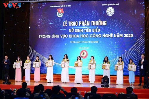 10 tài năng trẻ xuất sắc nhận Giải thưởng Quả Cầu Vàng năm 2020 - ảnh 2