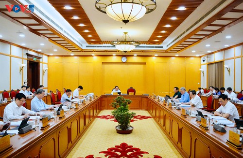 Tổng Bí thư Tô Lâm: Giải quyết dứt điểm chế độ chính sách cho cán bộ nghỉ chế độ - ảnh 2