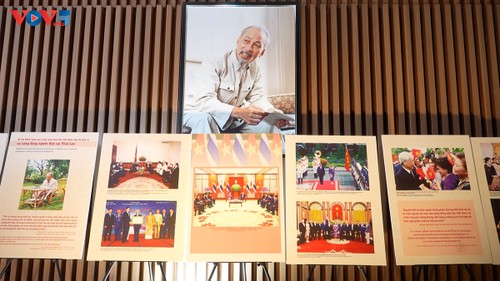 Triển lãm về Chủ tịch Hồ Chí Minh ở Thái Lan - ảnh 1