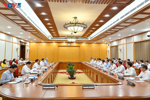 Chủ tịch nước làm việc với Ban Thường vụ Tỉnh uỷ Cà Mau, Hưng Yên - ảnh 1