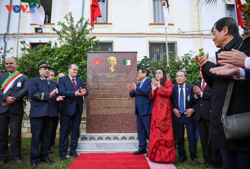 Thủ tướng Phạm Minh Chính khánh thành bia tưởng niệm Chủ tịch Hồ Chí Minh tại thủ đô Algers - ảnh 1