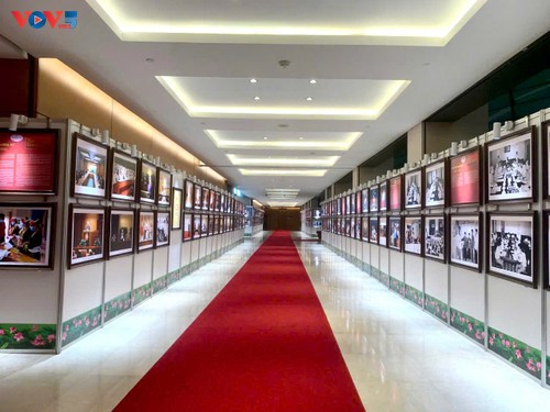 Triển lãm “80 năm Quốc hội Việt Nam đồng hành cùng dân tộc” - ảnh 2