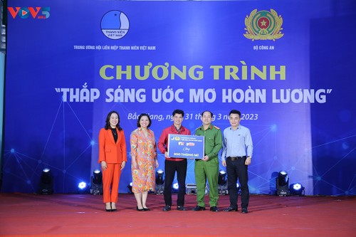 Triển khai chương trình “Thắp sáng ước mơ hoàn lương“ - ảnh 1