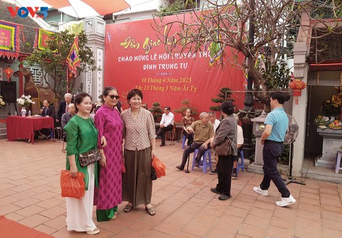 Lễ hội truyền thống đình Trung Tự, Hà Nội - ảnh 3