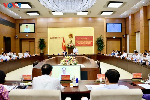 Thủ tướng Phạm Minh Chính, Chủ tịch Quốc hội Trần Thanh Mẫn đồng chủ trì Hội nghị các tổ công tác của Bộ Chính trị - ảnh 3