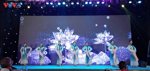 Đẩy mạnh giao lưu văn hóa, kết nối du lịch Tuân Nghĩa (Trung Quốc) và Việt Nam - ảnh 2