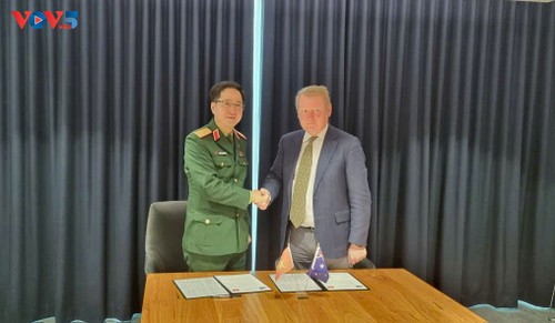 Việt Nam và Australia ký kết Kế hoạch 3 năm triển khai thỏa thuận đối tác Gìn ​giữ hòa bình - ảnh 2