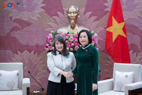 Phó Chủ tịch Quốc hội Nguyễn Thị Thanh tiếp lãnh đạo UNICEF và Ủy ban Liên hợp quốc về Quyềm trẻ em - ảnh 1