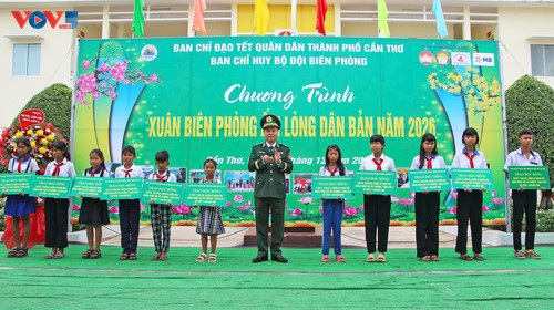 Nhiều hoạt động ý nghĩa tại Chương trình “Xuân Biên phòng ấm lòng dân bản” tại Cần Thơ - ảnh 2